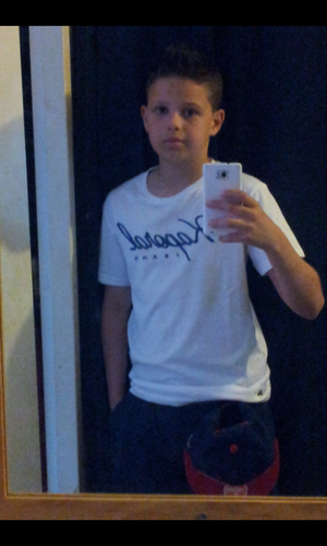 samuel77labidi's profile picture. ce n'est ni l'enfer ni le paradis c'est un mélange entre les deux que l'on appelle la vie #teamco2l sinon moi 13 ans 1 m 50 fanne de foot