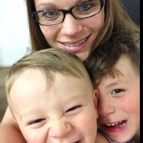Wife, mom, attorney. Loves good food and drink and vacation.