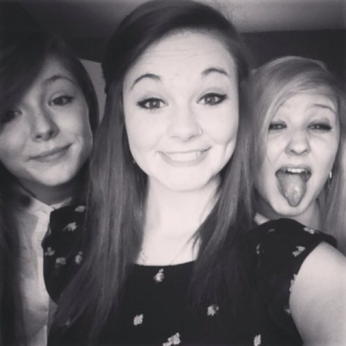 SarahLegenderr's profile picture. 