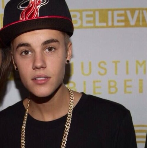 justiiiinswaggy's profile picture. 