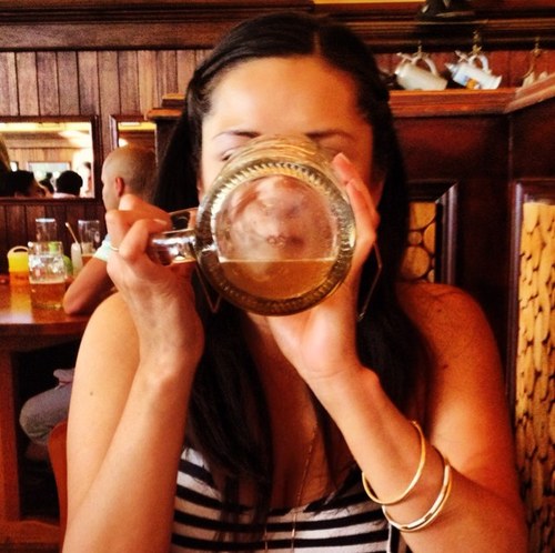 rociodee's profile picture. i mean outrageous