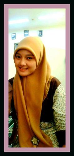 fiki_berlyn's profile picture. 