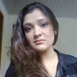 Sou discípula do Senhor Jesus, faço parte da Igreja Ágape de Matinhos e sou estudante de Serviço Social na UFPR Litoral