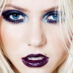 Pictures, videos, quotes and lyrics dedicated to @TaylorMomsen.