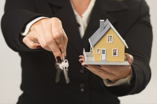 Find The Best Chicago Real Estate Agents To Buy Or Sell Your Home

Facebook:https://t.co/4aJBGdBhnB --Google+ https://t.co/x4chR4iROA
