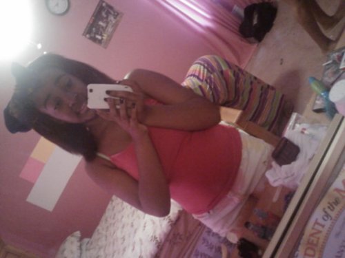 heey , welcome to my world . Questions ? Dm me :)