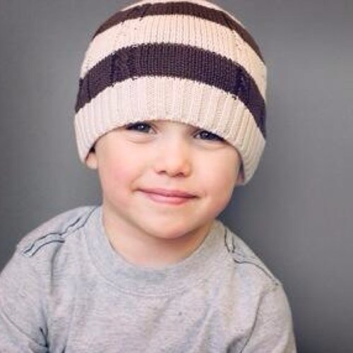 DeclanKingston's profile picture. my family ist weird, but I lubs dem! mommy is @AriaKingston and daddy is @BlokeKingston! I lubs dem berry much!