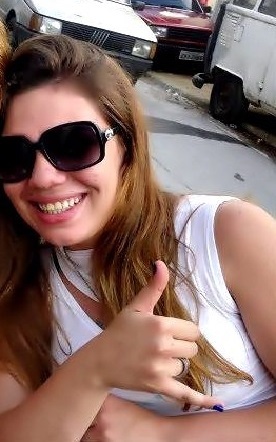 Não tenho medo de tempestades
elas me ensinam a navegar