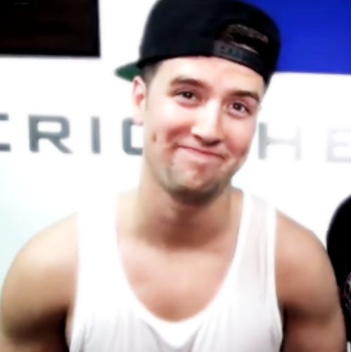 LoganFaux's profile picture. I got an addiction to a drug named Logan Philip Henderson ♥- {married to @fraudlyprincess,father of 3}