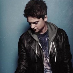 CONOR MAYNARD FOREVER!!!!!!!!! I'm a true mayniac all you mayniacs out there follow me ;)
