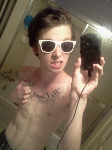 Slutscookies's profile picture. (back-up for @Slutscookie) #Taken #Bisexual #Loveyou #lovejessie ! 3 7/30/13 ;3 #followplease ! okay...bye~