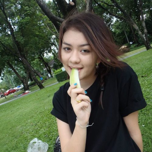 Anime & Manga Fanatic, Thailand Adventurer, Baby Sitting Student.