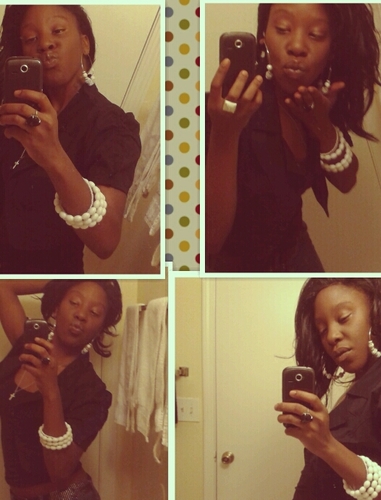 #Team Lesbian n#Team Scorpio  Follow Me.....Live,Love,Laugh U only have one life enjoy it to the fullest..........Follow Me on IG Ladyq23;-)