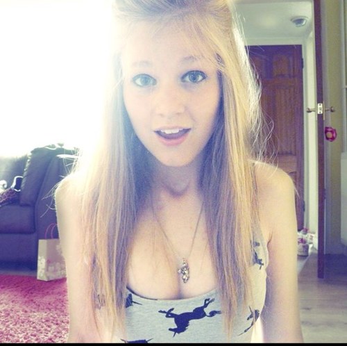 clodaghmatt's profile picture. i like socks, bands and food