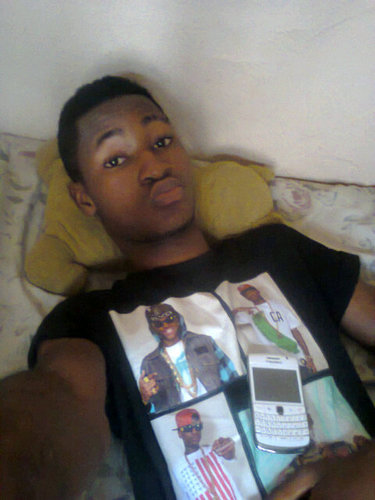 Am deejay alvin.. D best of ma kind..*ah come from akwa ibom d land of promise....love makin fwends especially ladiez..works @ audio factory nigeria dats ol.