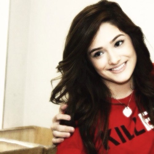 LuceMontgomery's profile picture. Can't promise that things won't be broken, but I swear that I will never leave. Please stay forever with me ♡