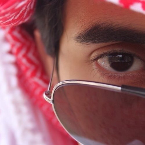 ‏: أجـمـل شئ في تويتر, تجد من يصيغ كلمات كانت في قلبك ولم تستطع كتابتها ..”