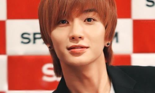 I love Super Junior and anything related to Korea and I love lee teuk too much please follow me ^_^