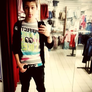 Ne pas laissé les Rageux guidé notre vie. Follow me. ❤ http://t.co/SMD16YA0e4
#RaGeQuiT-05