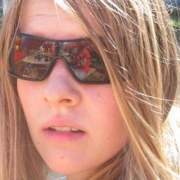 adelen_gott's profile picture. 