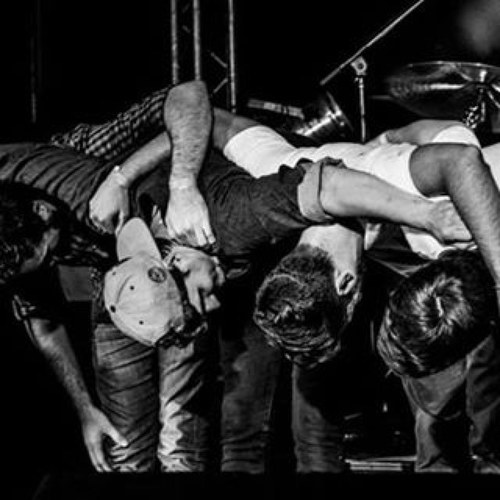 Teapotsmusic's profile picture. Inspired by all forms of art, past and present, Teapots have a unique sound and approach to their indie pop style.