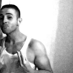 Ciao a tutti mi chiamo Antonio. Sono un cantautore e dico solo www la musicaaa !!!