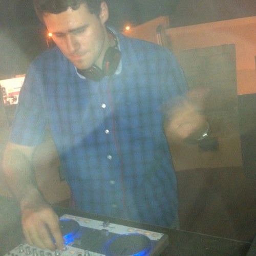 DJ/Locutor in Los Lunes Al Soul Radioshow @ ClubFM Mallorca 92.0, geek & web developper https://t.co/Pdv1znuxND