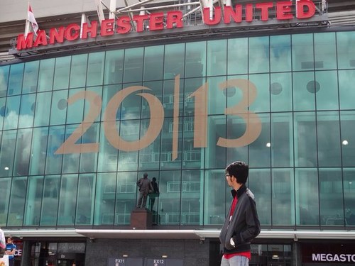 bharat777's profile picture. Football, music w/Drum & Bass and equities w/Elliott Waves