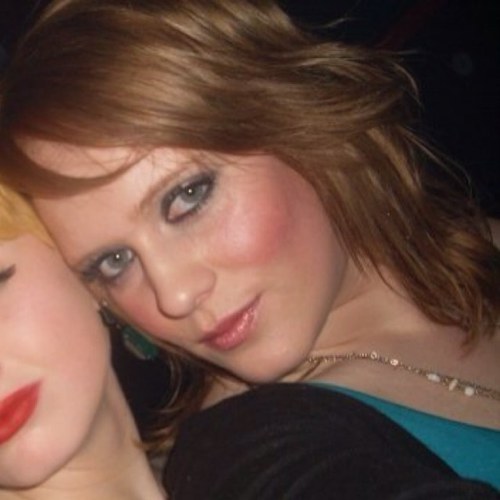 LuStarbell's profile picture. 