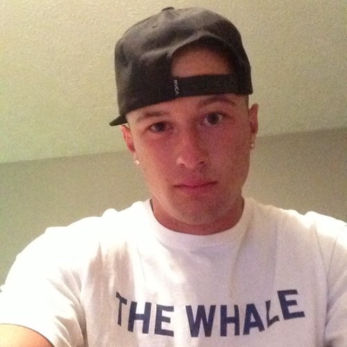 Zach Winkler (iZDatpurpsWag) Twitter