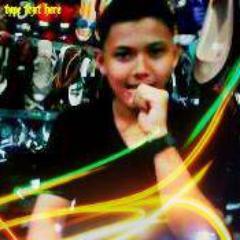 I live in Los_ Angeles  tetapi tempat tinggal saya 
     yang asli di INDONESIA TANAH AIR AKU
and school in SMK N 2 Kalianda