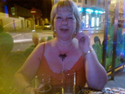 A wee quine fae Forres but living in Dingwall & pad in Sucina.