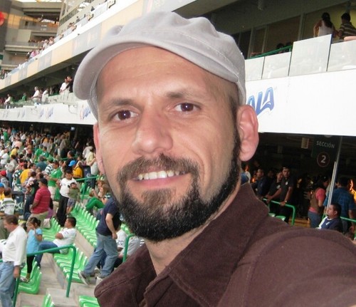 adolfordz's profile picture. 