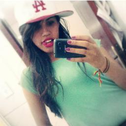 ***NÃO ME JULGUE PELO QUE VOCÊ VÊ, PELO QUE VOCÊ ACHA, E MUITO MENOS PELO QUE DIZEM, TALVEZ EU SEJA QUEM VOCÊ ESPERA, OU MUITO DIFERENTE DO QUE VOCÊ IMAGINA ***