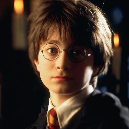 @potterhead zwariowana dziewczyna, która lubi podróżować i nie boi sie podążać za marzeniami:P I FOLLOW BACK! @rossR5 - I think about you forever3