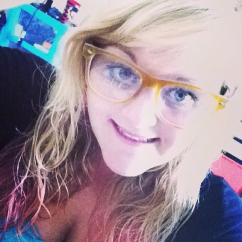 Single!! Welsh!! 1993!! Instagram: littlemissoph19 : littlemissoph folllow: @daisharkey