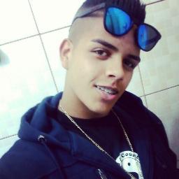 -   ,,Os invejosos são o lado bom da viiiiiiida ;#*
;Além de trabalhar para nós, fazeeem propaganda de graça $'