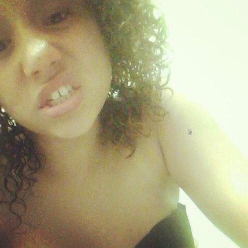My names Jailynn | i love track and hanging with my best friend Danielle | lovin food | im mixed | OF nigga byyye