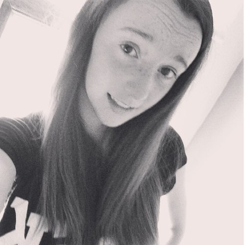 Hey, My names Jade Kelly from Ireland:) Love to sing! Please look at my youtube videos and dont froget to SUBSCRIBE:D
Please look at my video!