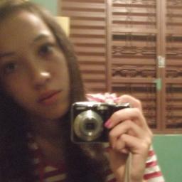 .. O ideal seria que todas as pessoas soubessem amar, o quanto elas sabem fingir..