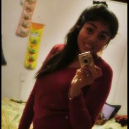 -Algunas personas quieren que algo ocurra, otras sueñan con que pasara y otras hacen que suceda.-
