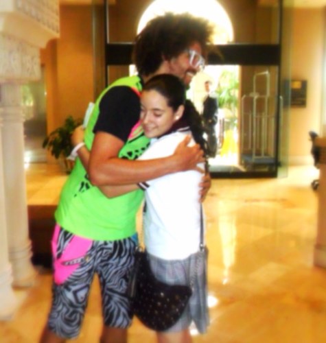 ~•16/8/12•~
@justinbieber
@skysnuts
@redfoo