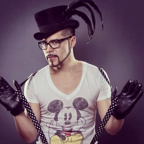 Fashion Hairstylist en Ignazio Hair Studio, desfiles, foto, campañas, colecciones y cursos a profesionales.