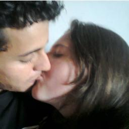 Uma menina complicada,insuportavel..a menina que não é a mais forte do mundo mas que é a mais feliz !!! Amoo animes 3
Facebook: https://t.co/VmCH31f3Bn
