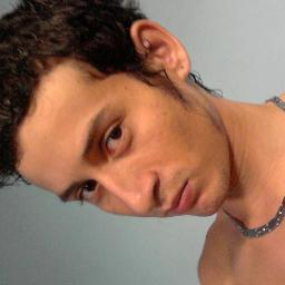 As grandes virtudes da vida as vezes se encontram em pequenas coisas, por esse motivo não cumpra as pequenas tarefas como elas realmente são.