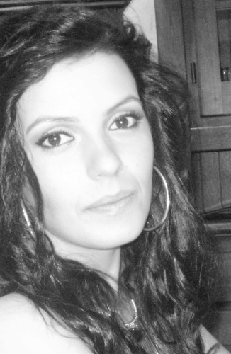 Buscadora profesional de tuercas de pendientes,amante de los animales. Soy la hermana secreta de Collin Mcrae