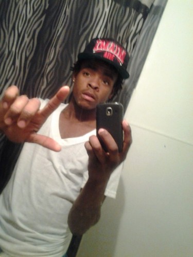 I be cool b/c we be rolln bacc to bacc (10-11-10 ) Follow my heart  @kissmesoft_x6