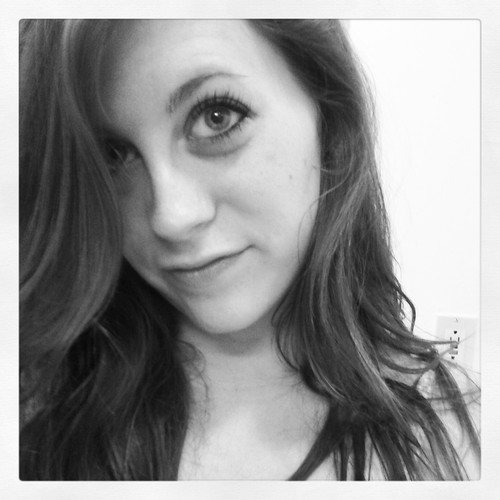 I'm a dreamer. I have a big heart. Follow mee:)