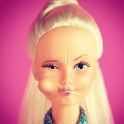 Boludeamqmgusta's profile picture. FUCK YOU! IDIOT