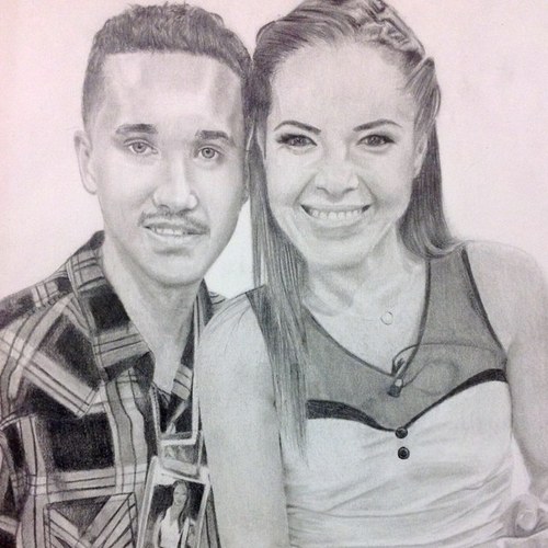 @Arelytellez es una de las personas que me han segado la vida y mi inspiracion al dibujo y la forografia la hace brillar! ATS